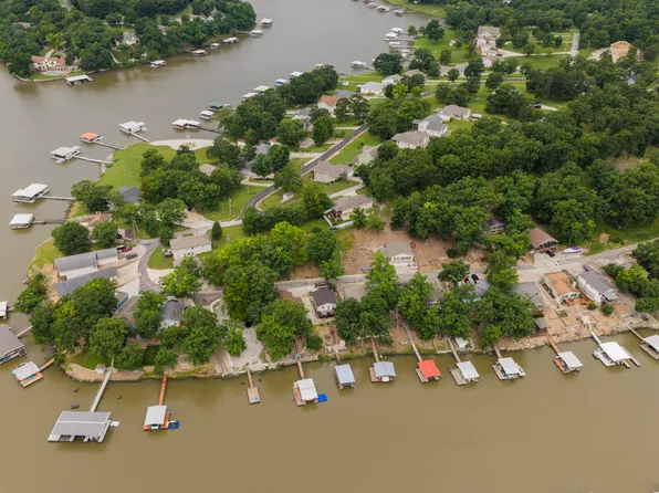 28165 Oxbow Drive, Warsaw, MO 65355