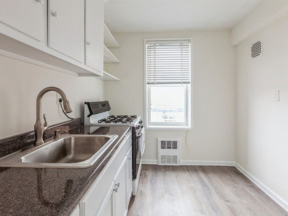 2nd image of 7510 Yellowstone Blvd APT 4D