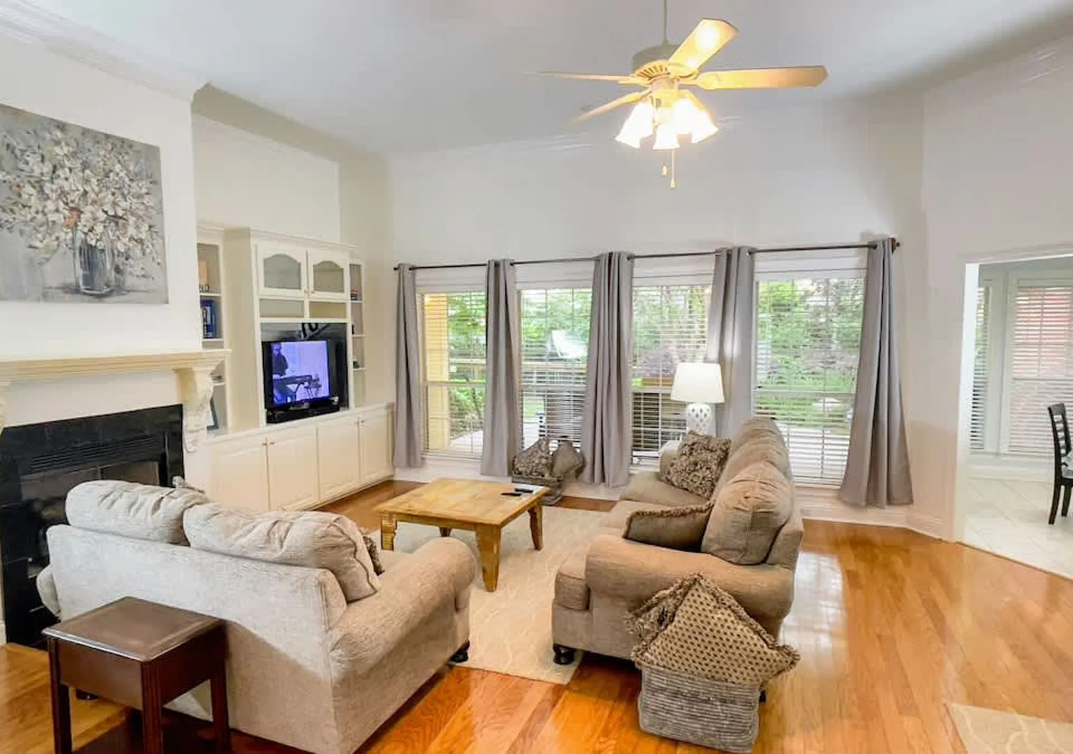 Spacious King Suite Home With Serene Patio — Photo 1