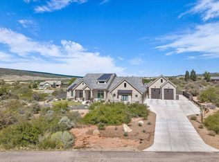 896 W Chuwi Path, New Harmony, UT 84757
