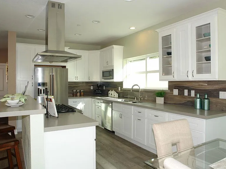 830 Civic Center Dr — Photo 18