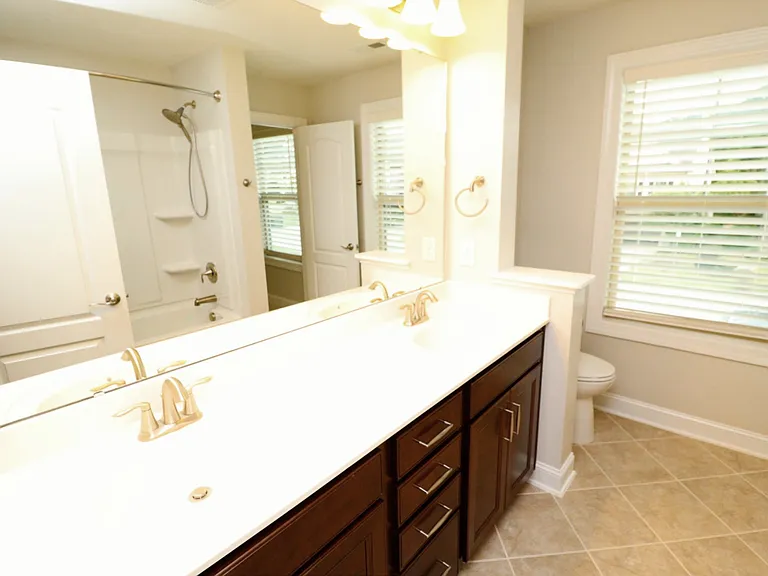 410 Boscawen Ln — Photo 34