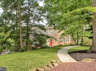 125 S Hills Dr, Hershey, PA 17033
