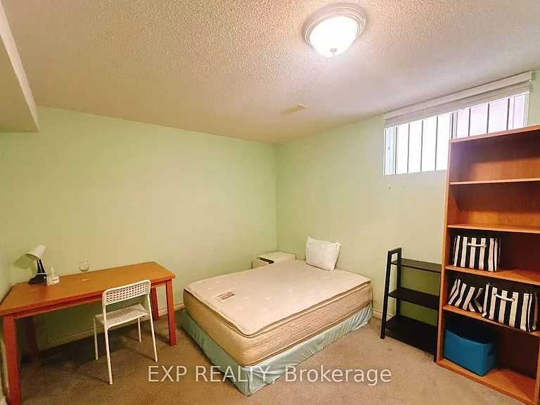 123 Steeles Ave E #1 — Photo 2