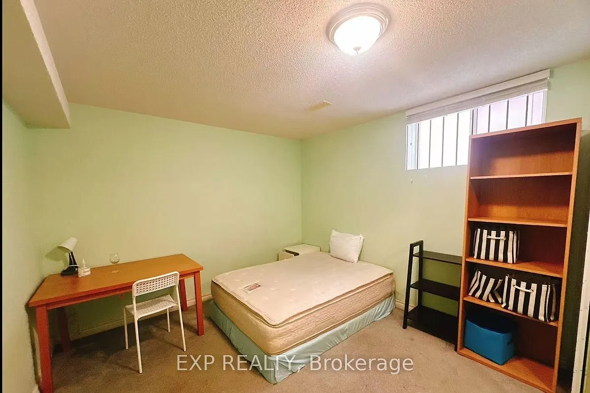 Building Photo - 123 Steeles Ave E #1