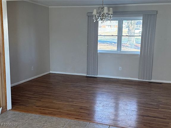 5th image of 119 E Nashville St