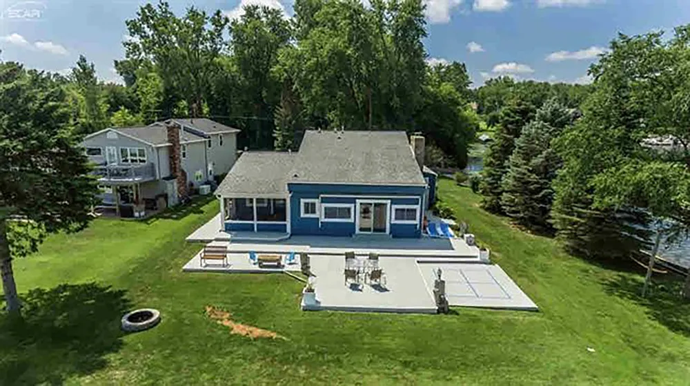 10015 Walnut Shores Dr photo 1