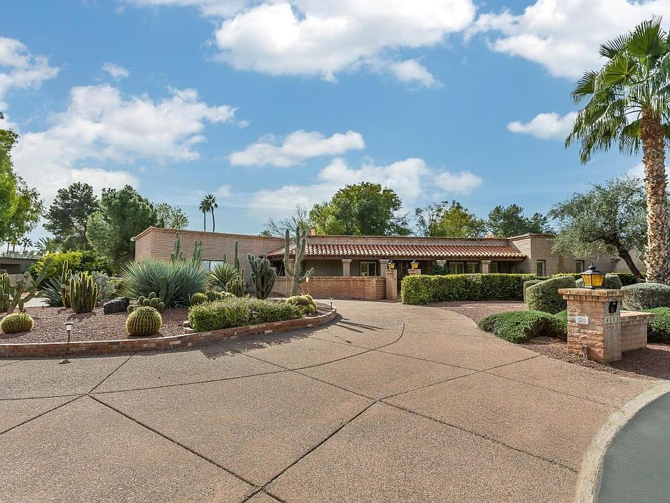 Roundabout driveway