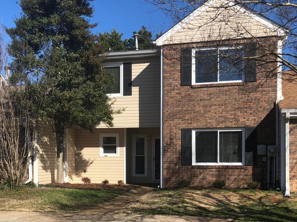 1269 Leaside Ln
