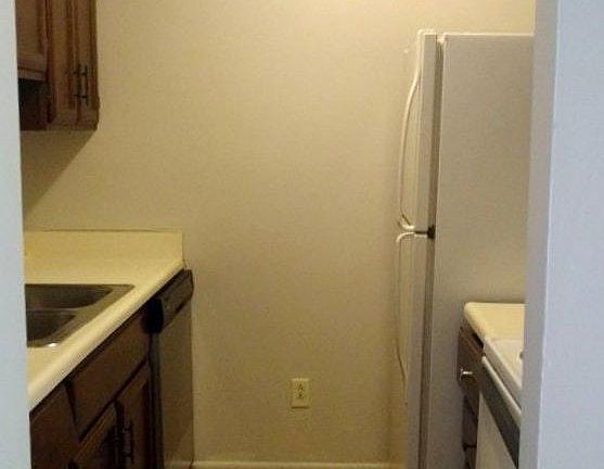 4th image of 1419 Colony Park Dr APT 12