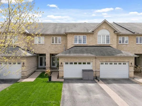 6826 Breanna Cardill St, Ottawa, ON K4P 0C1
