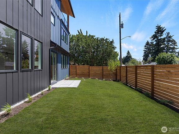 4th image of 510 N 92nd Street