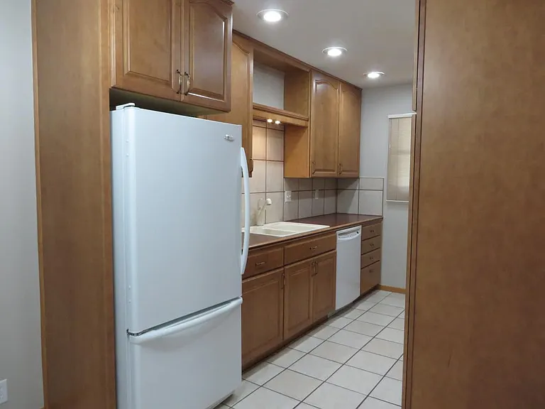 3202 Calhoun St — Photo 30