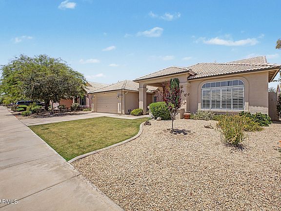 3rd image of 4136 W LAREDO Street