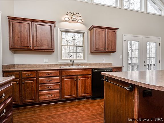 3rd image of 4400 Lake Forest Drive