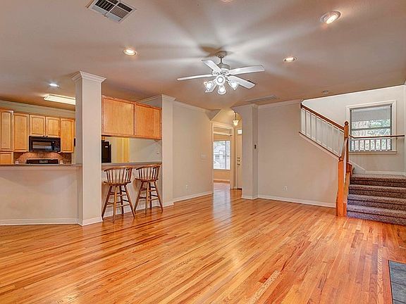 4th image of 5512 William Holland Ave