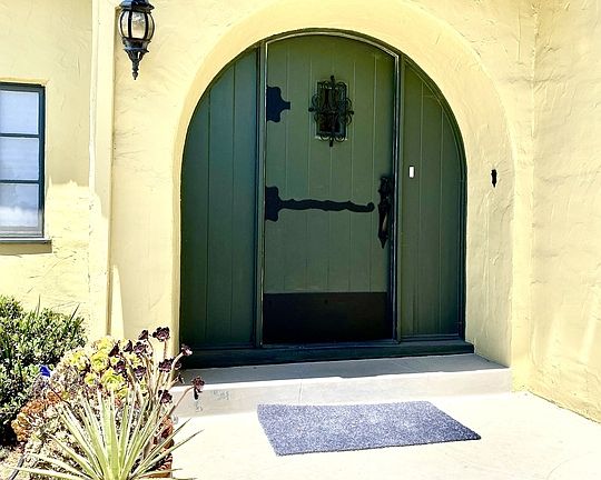 3rd image of 3749 Monteith Dr