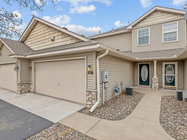 936 Golden Way, Isanti, MN 55040