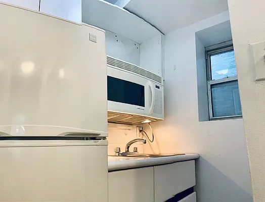 Rented by Sky Management | media 29