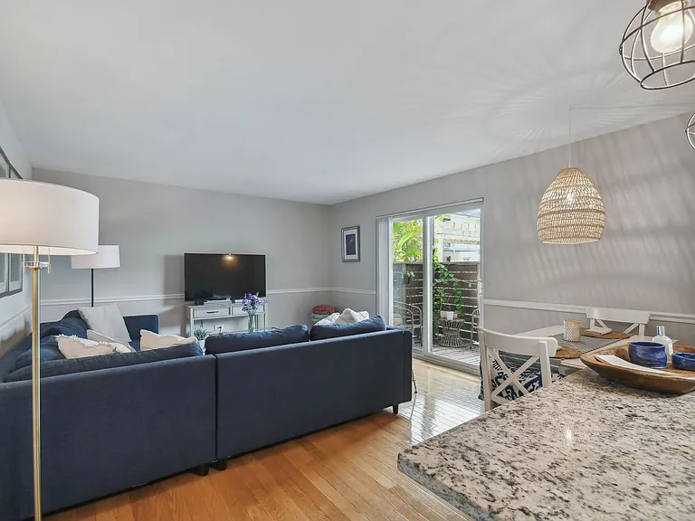 Great Location - SOUTH TAMPA - SOHO / Hyde Park Area — Photo 11