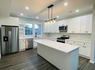 43 Oread St APT 3, Worcester, MA 01608