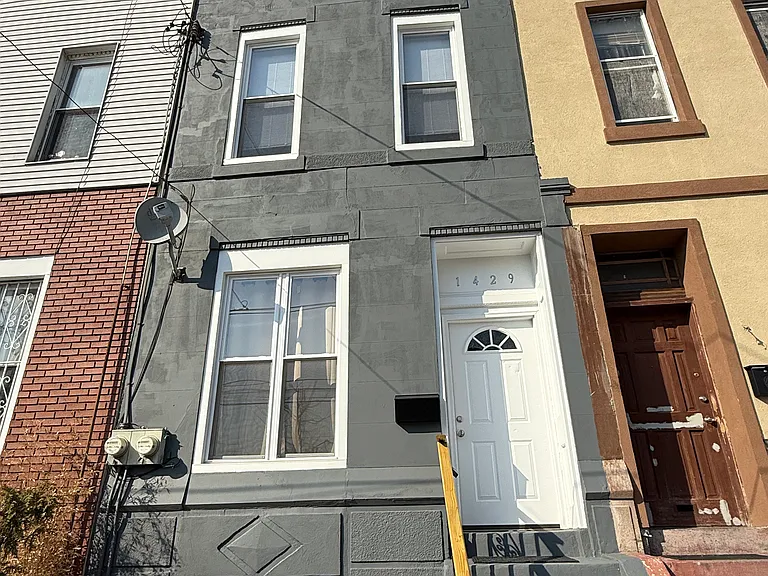1429 Morris St #1 — Photo 11