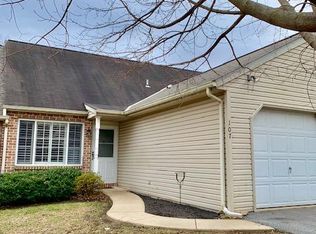 107 Parklawn Ct, Lancaster, PA 17601