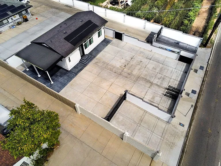 13310 Glenoaks Blvd — Photo 26