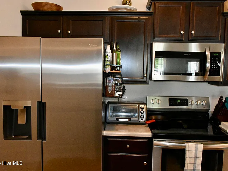 613 Parsley Dr — Photo 10
