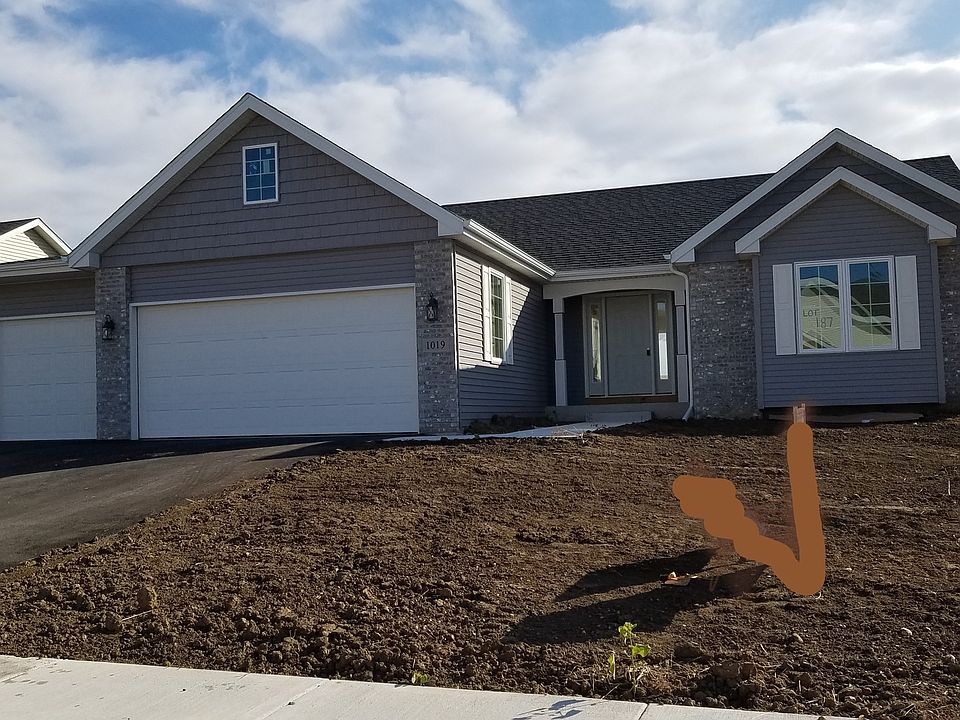 1st image of 1019 Benbrook Dr