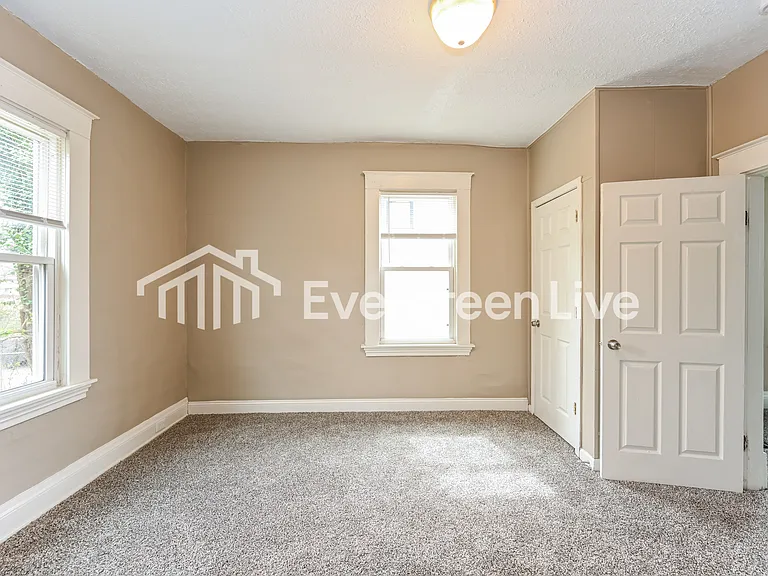 5318 Whetsel Ave — Photo 12