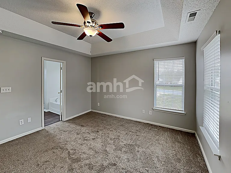 1020 Ridgefield Cir — Photo 10