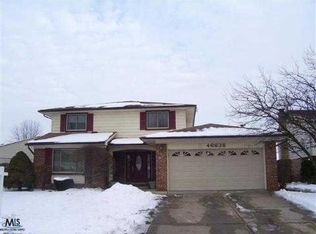 46638 Peach Grove Ave, Macomb, MI 48044