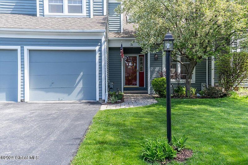 2nd image of 24 Ridgefield Drive