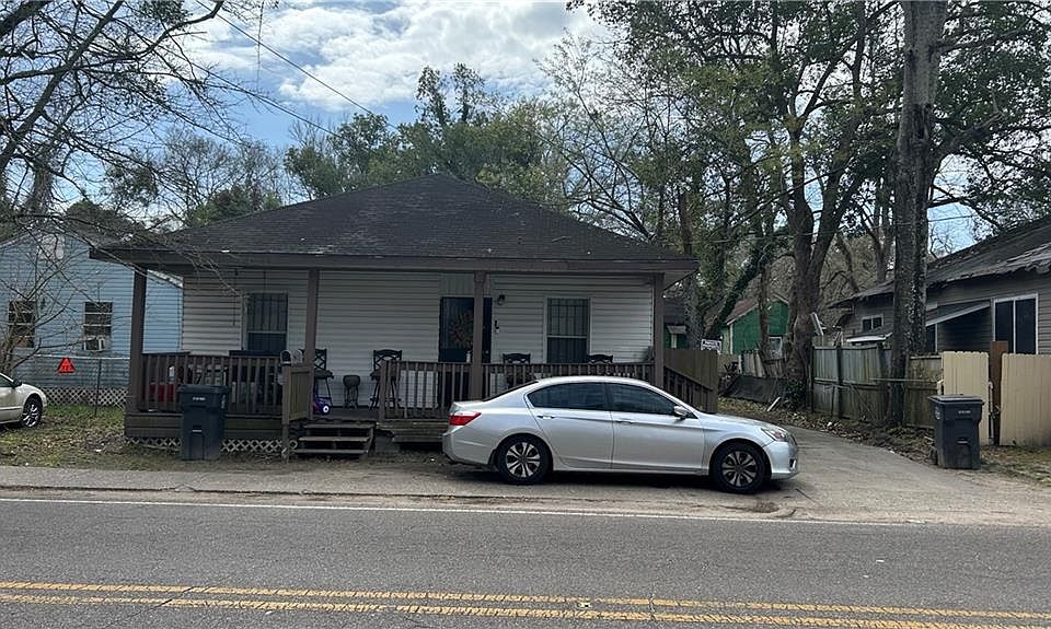 1st image of 317 W Main St