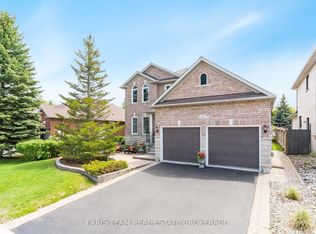 23 Bluewater Trl, Barrie, ON L4N 0G8