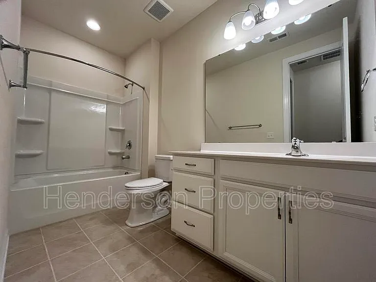 12013 Gil Wylie Trce — Photo 13