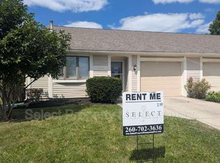 10915 Pine Mills Rd, Fort Wayne, IN 46845