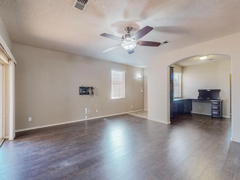 8323 Mock Heather Rd NW — Photo 16