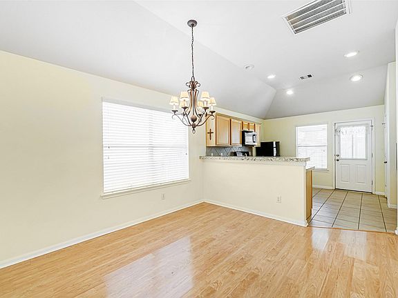 4th image of 10834 Windfern Lakes St