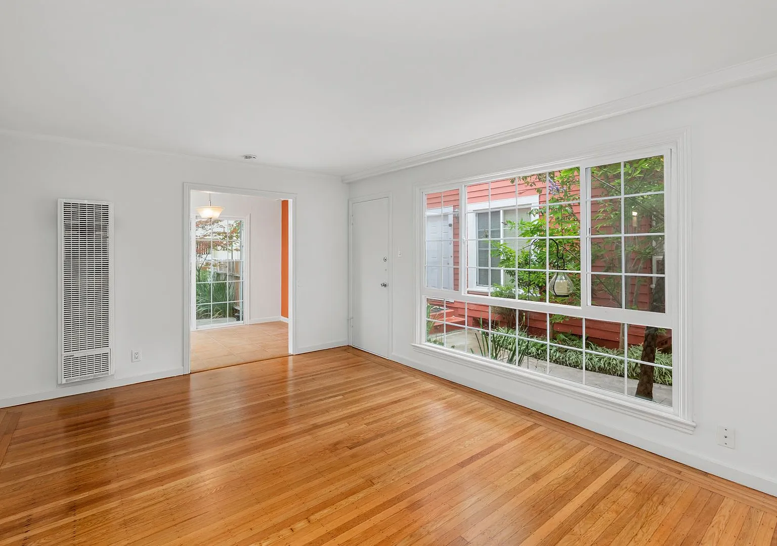 1500 Floribunda Avenue (967r) — Photo 1