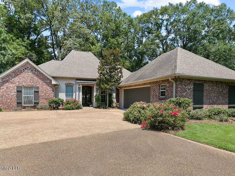 1st image of 115 Bear Creek Ct