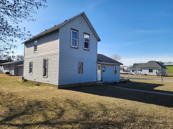 202 1st St NE, Wadena, MN 56482