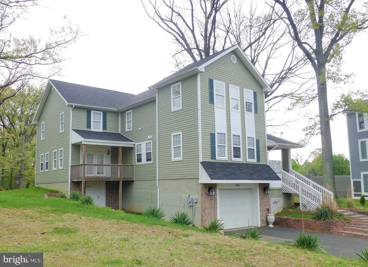 4 bed, 4968 sqft, $4,995 — Photo 1
