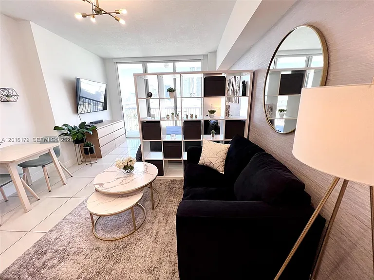 1750 N Bayshore Dr #1218 — Photo 3