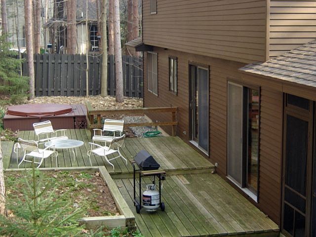 1st image of 7350 Oliver Woods Dr SE