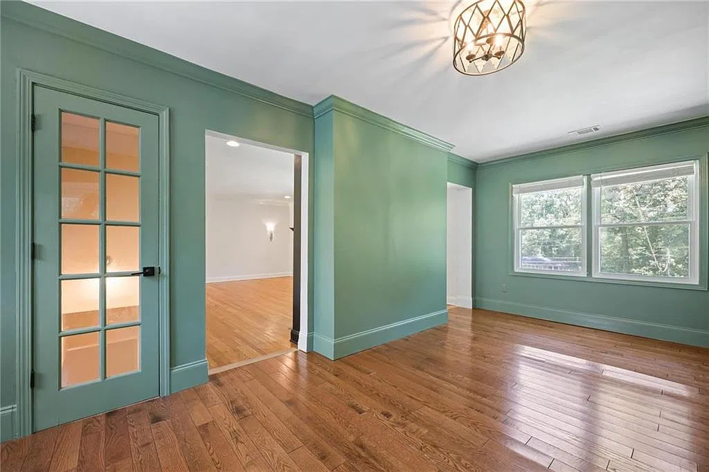 4 bed, 3.0 bath, 2200 sqft, $2,700 — Photo 4