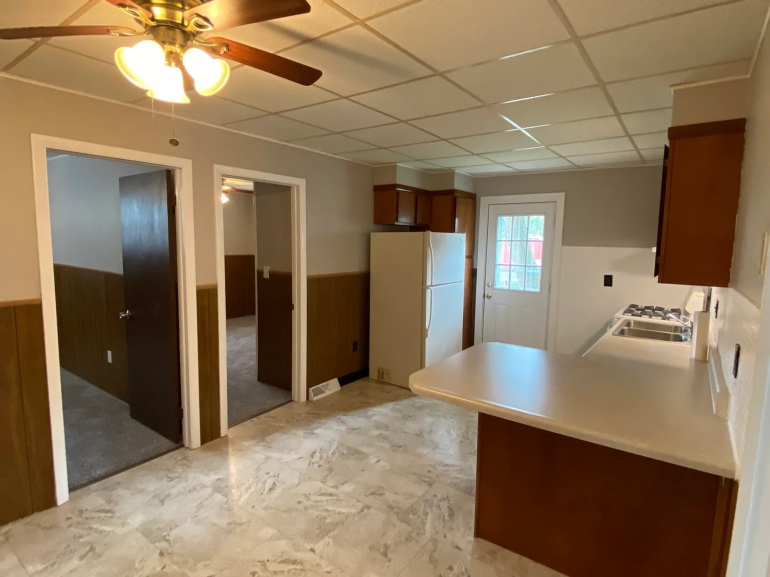 2 bed, 969 sqft, $1,095 — Photo 3