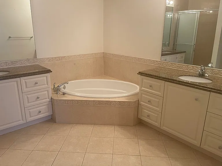 1 Harbour Isle Dr #Penthouse 01-1 — Photo 5