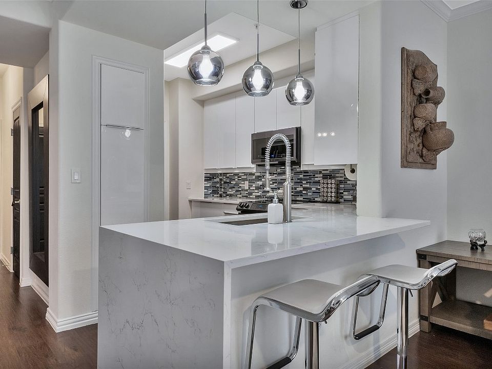 1st image of 330 Las Colinas Blvd #358